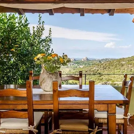 Sleeps 8 Pool Air Con Wifi *